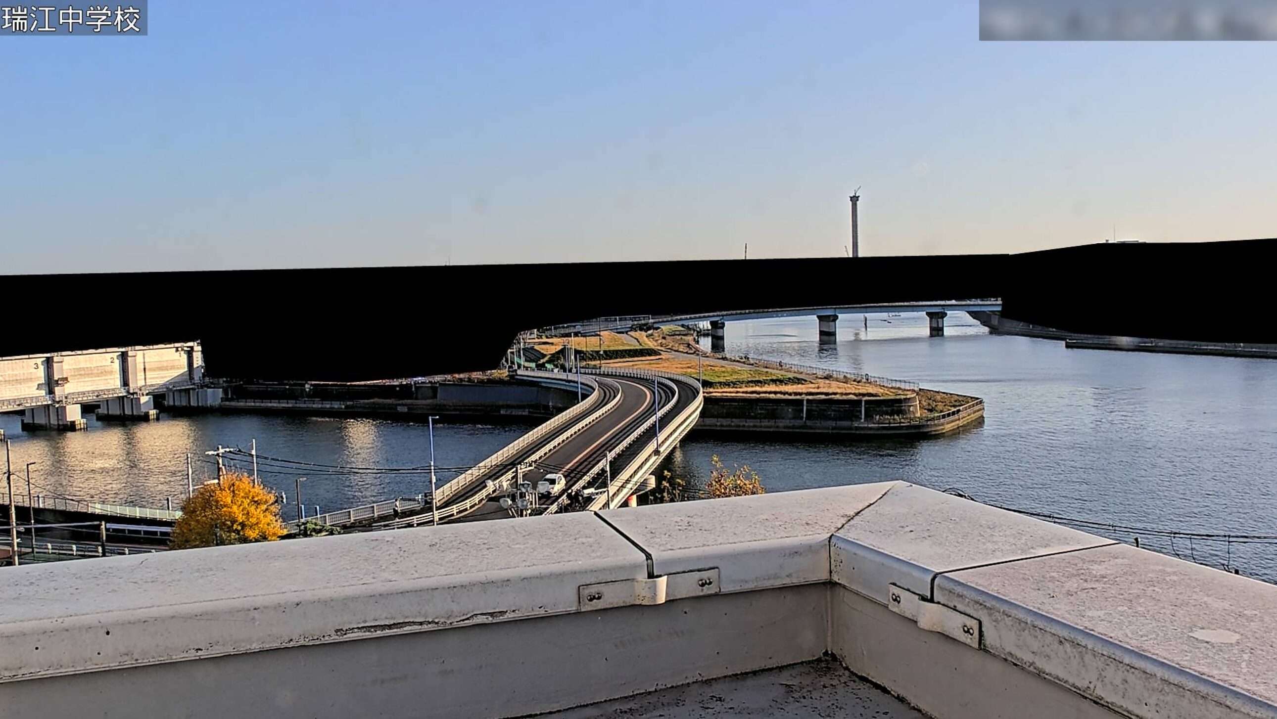 新中川旧江戸川合流点瑞江中学校ライブカメラ(東京都江戸川区江戸川)