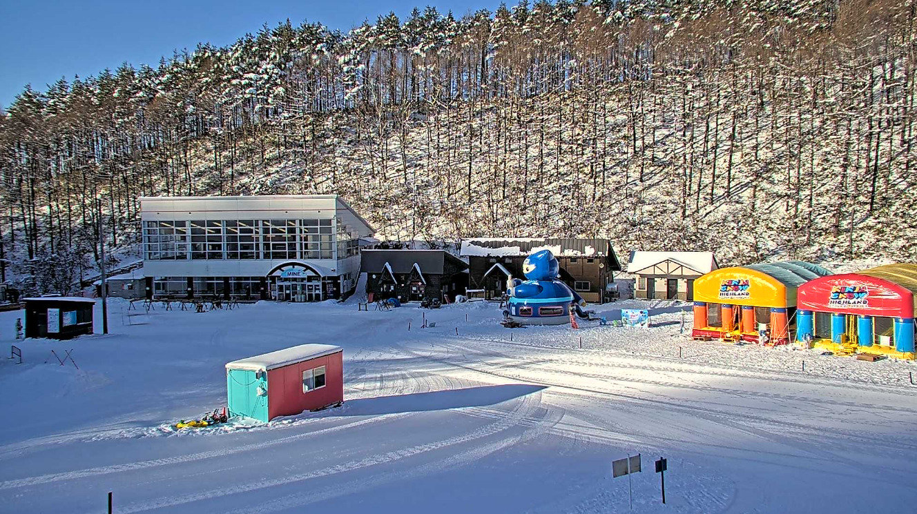 リワイルドニンジャスノーハイランドキッズパークライブカメラ(長野県須坂市仁礼)