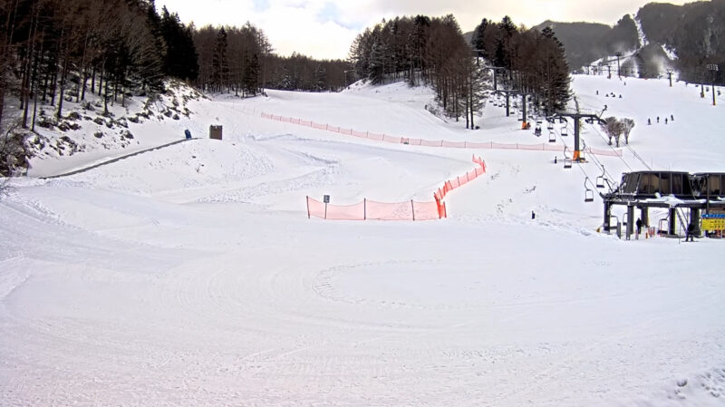 丸沼高原スキー場キッズパークライブカメラ(群馬県片品村東小川)