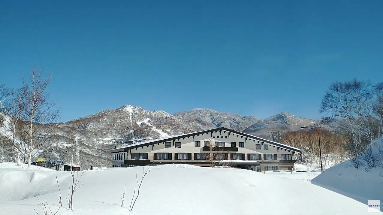 志賀高原総合会館98東館山スキー場方面ライブカメラ(長野県山ノ内町平穏)