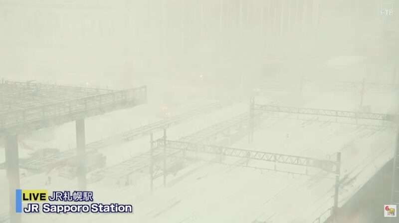 HTB札幌駅ライブカメラ(北海道札幌市東区) 2026年2月19日 7時00分 暴風雪警報発表