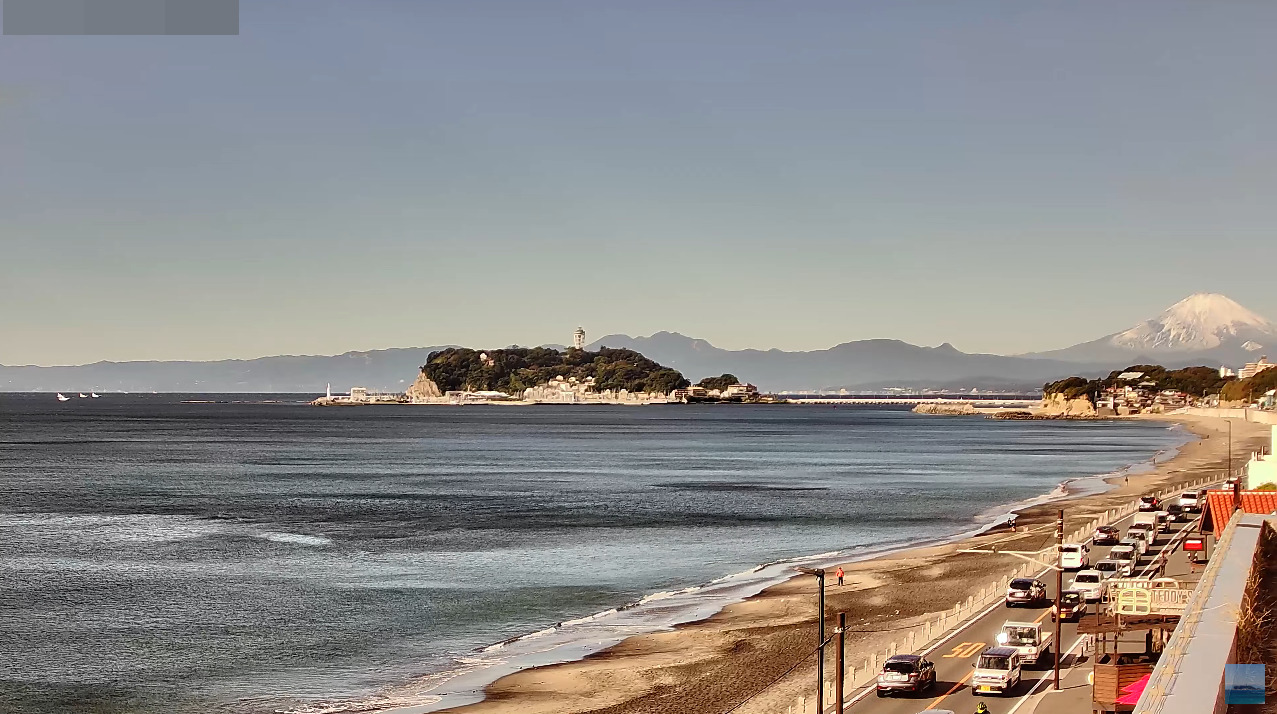 七里ヶ浜稲江ノ島方面第1ライブカメラ(神奈川県鎌倉市七里ガ浜)