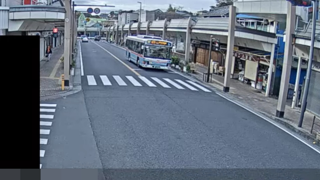 横須賀文化会館入口交差点ライブカメラ(神奈川県横須賀市上町)