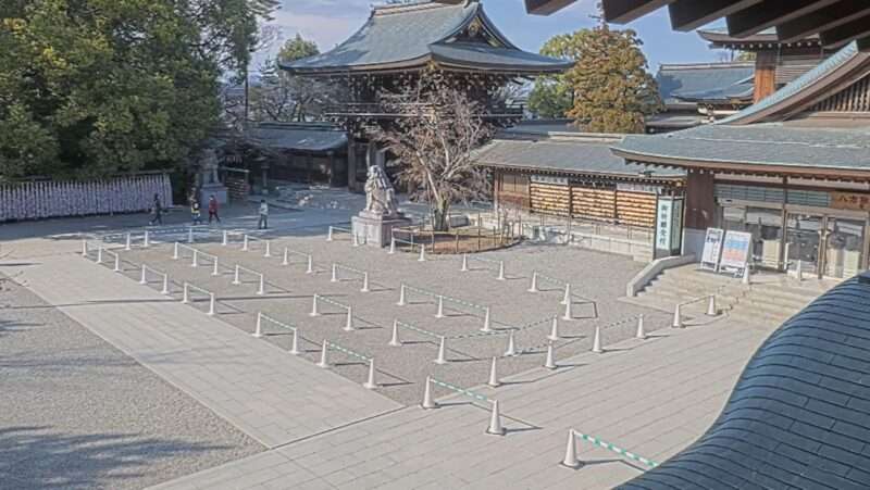 寒川神社外庭ライブカメラ(神奈川県寒川町宮山)