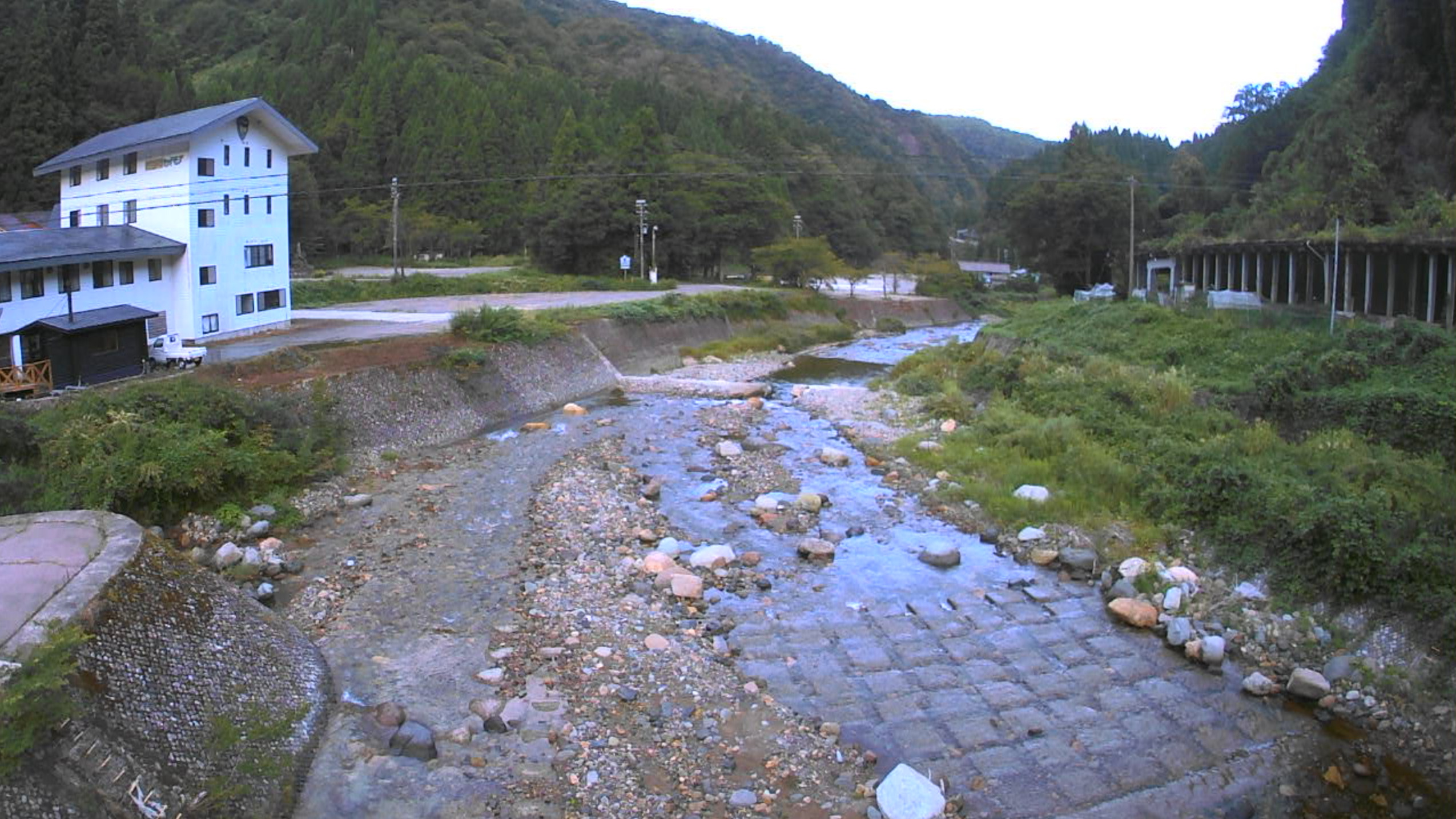直海谷川内尾前橋ライブカメラ(石川県白山市河内町内尾)