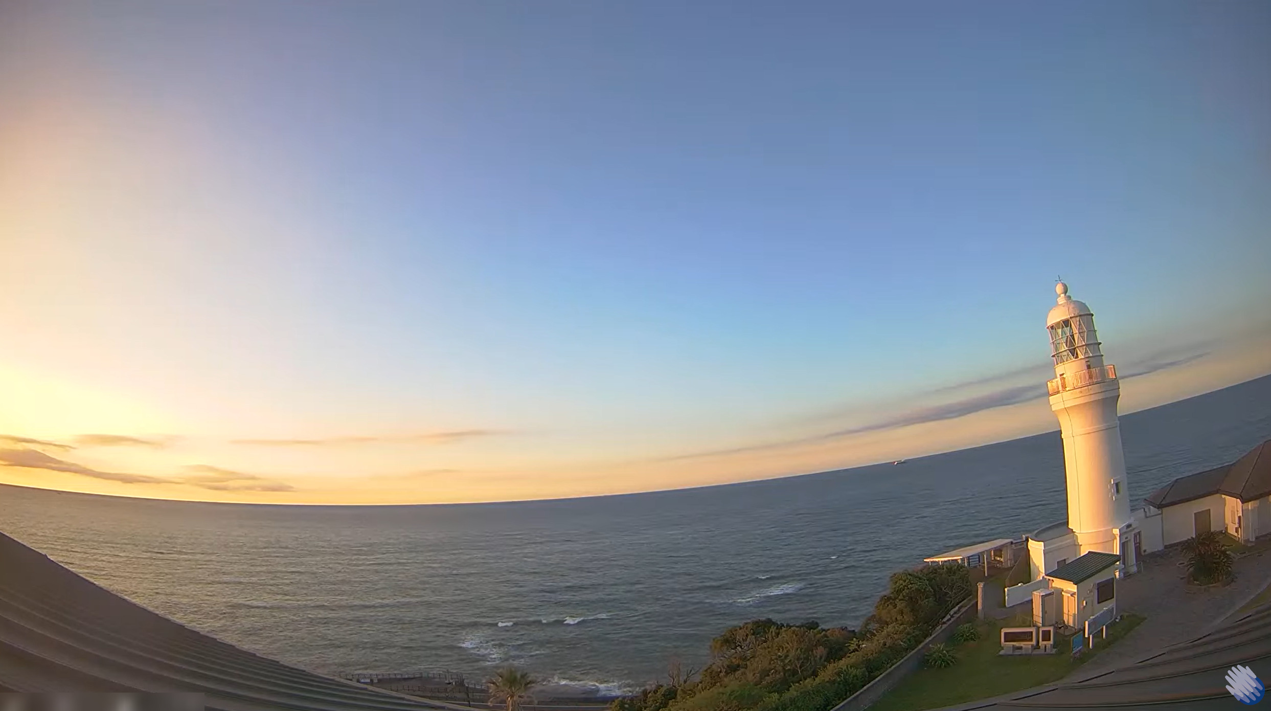 ZAZA御前埼灯台ライブカメラ(静岡県御前崎市御前崎)