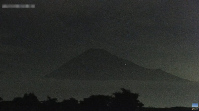 富士山夜間登山状況ライブカメラ(静岡県富士市岩本)