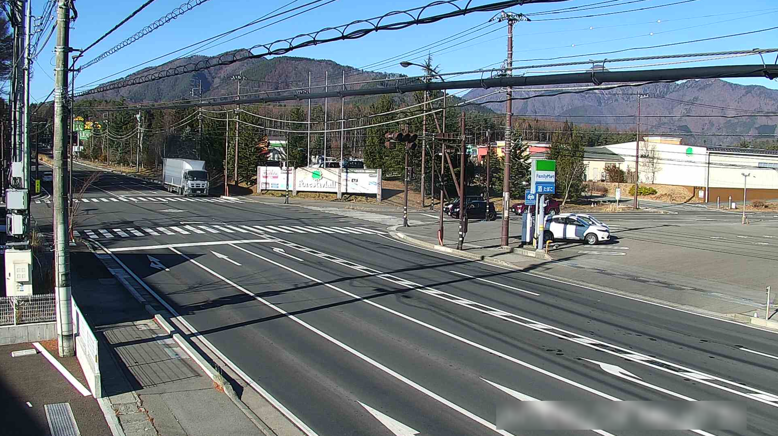 KTV小立南交差点ライブカメラ(山梨県富士河口湖町小立)