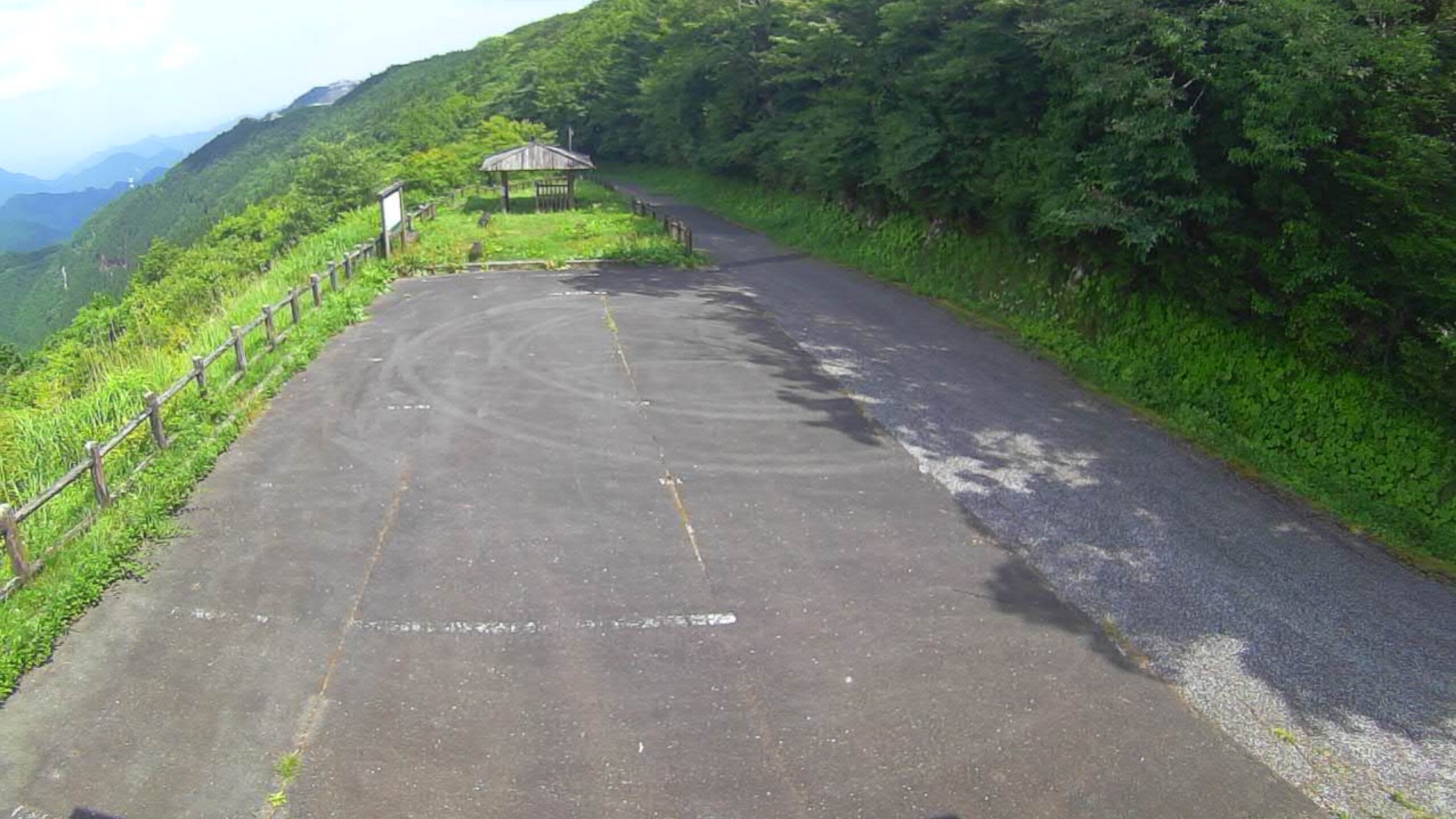 鳥形山森林植物公園ライブカメラ(高知県仁淀川町別枝)