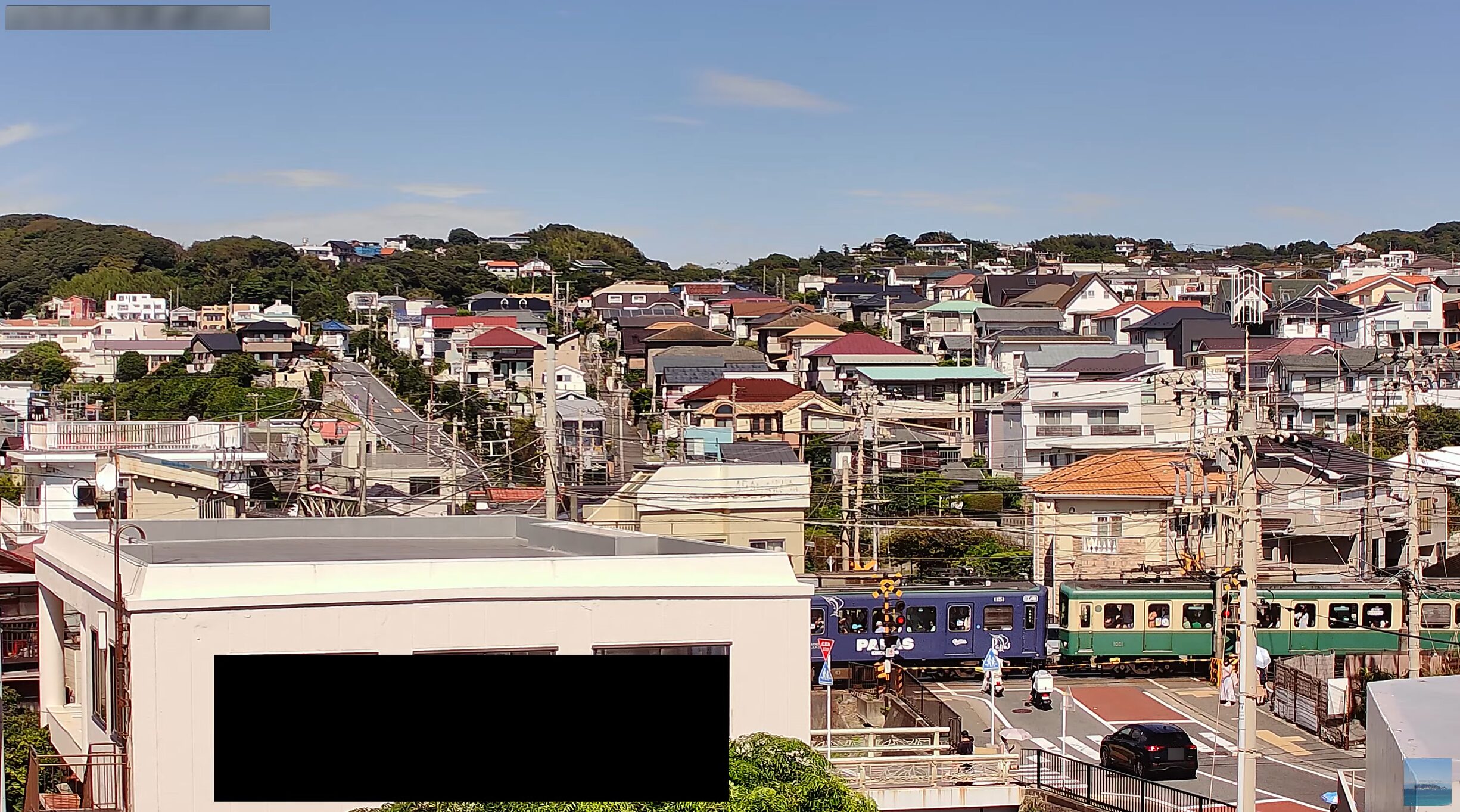 江ノ電七里ヶ浜駅踏切ライブカメラ(神奈川県鎌倉市七里ガ浜)