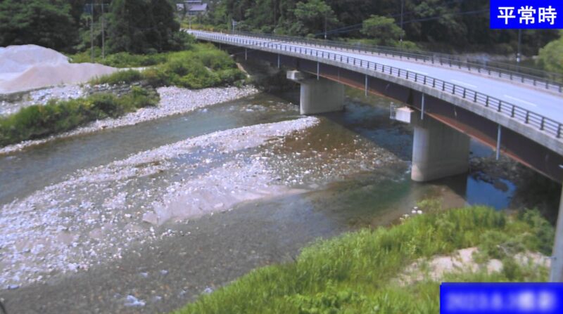 荒川沖庭橋ライブカメラ(山形県小国町若山)