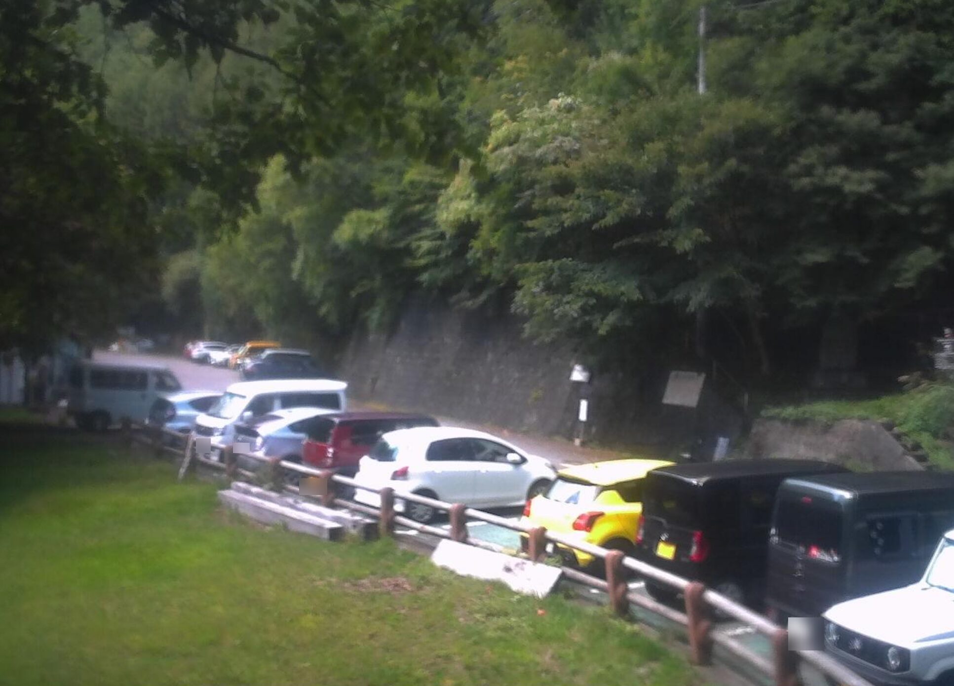 夜叉神峠登山口駐車場第1ライブカメラ(山梨県南アルプス市芦安芦倉)