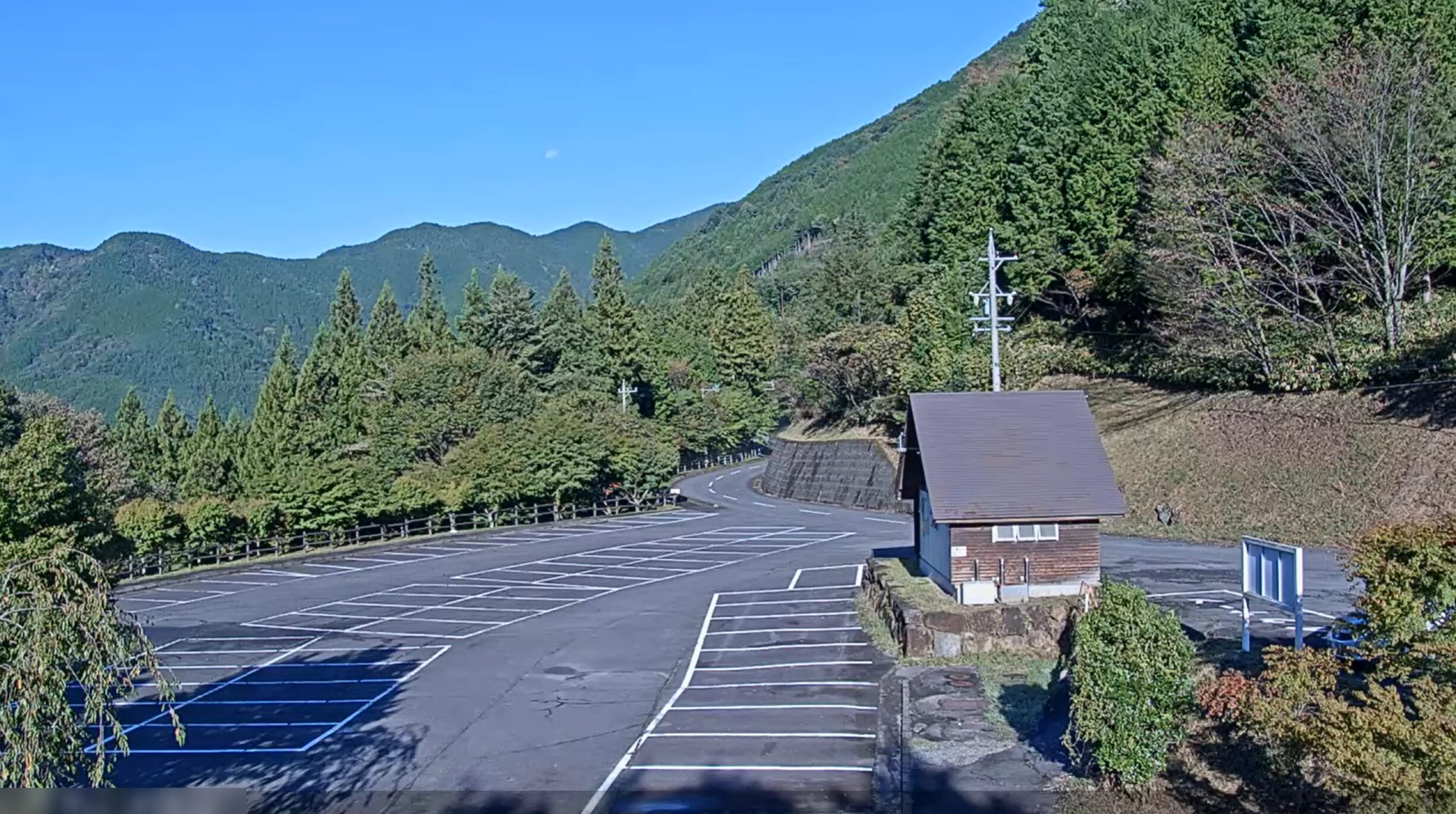 付知峡不動公園駐車場ライブカメラ(岐阜県中津川市付知町)