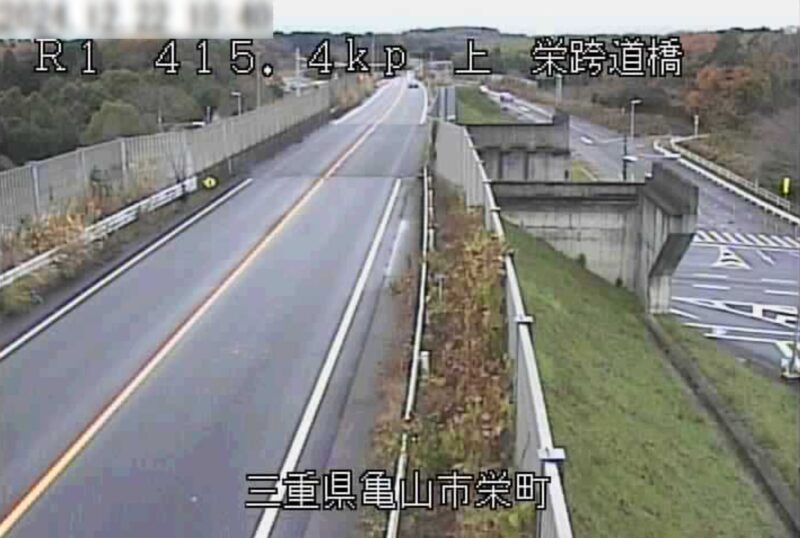 国道1号栄跨道橋ライブカメラ(三重県亀山市栄町)