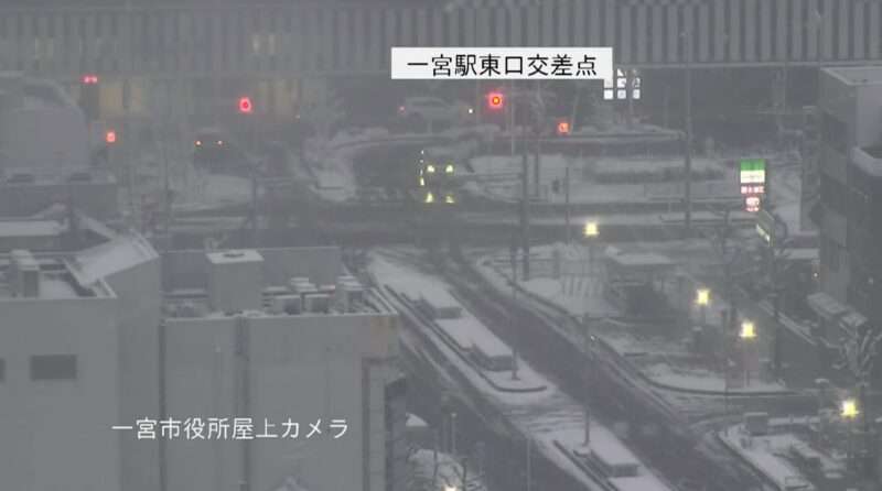 尾張一宮駅東口ライブカメラ(愛知県一宮市本町) 2026年1月12日7時00分 降雪