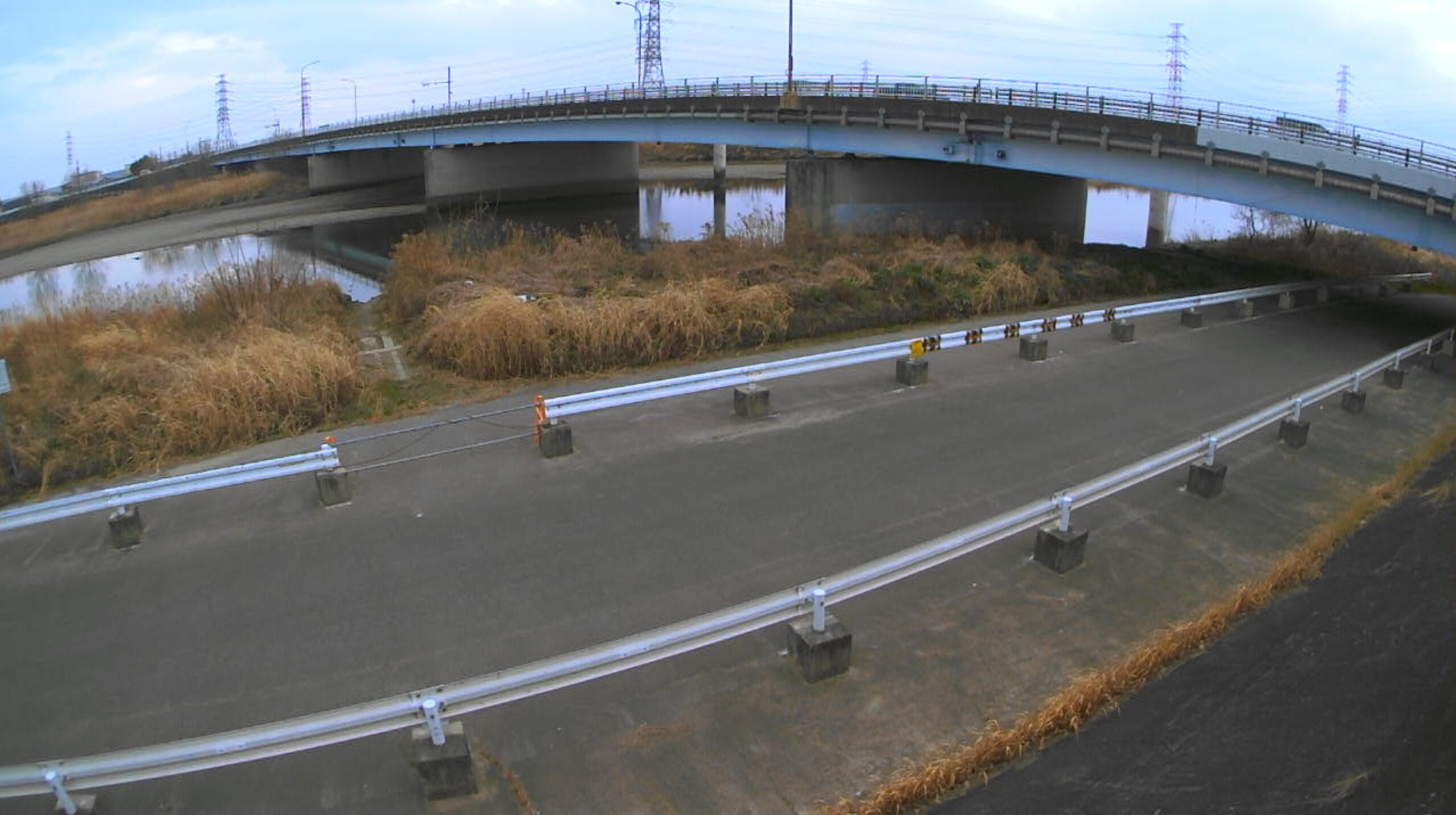 員弁川町屋大橋ライブカメラ(三重県桑名市小泉)