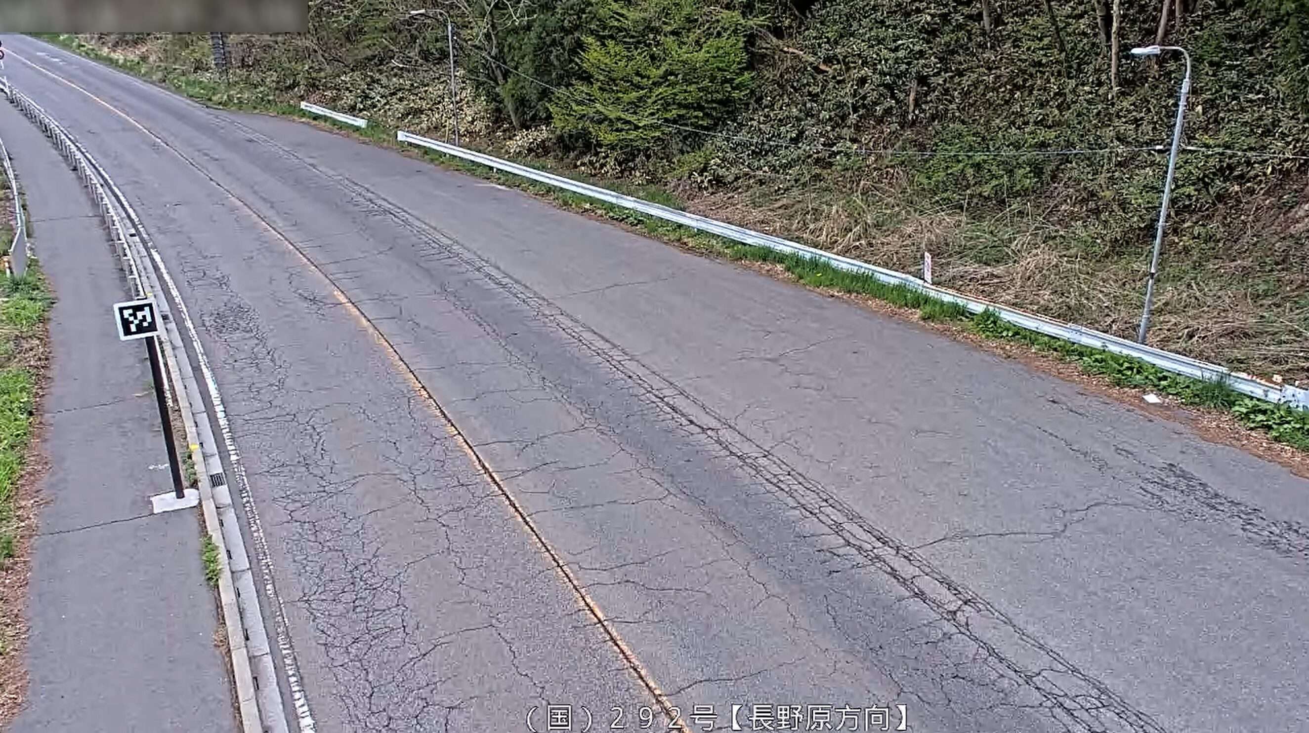 国道292号チェーン脱着場付近ライブカメラ(群馬県長野原町大津)