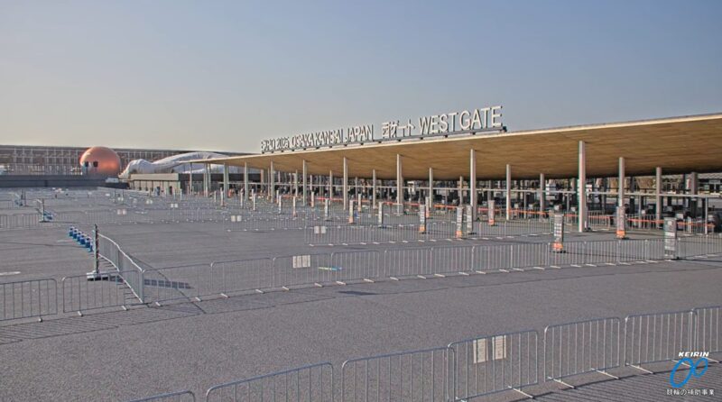 大阪関西万博会場西エントランス広場ライブカメラ(大阪府大阪市此花区夢洲中)