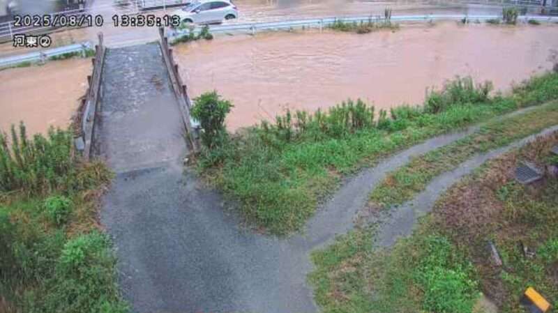 福岡県道97号福間宗像玄海線河東第2ライブカメラ(福岡県宗像市河東) 2025年8月10日 13時35分