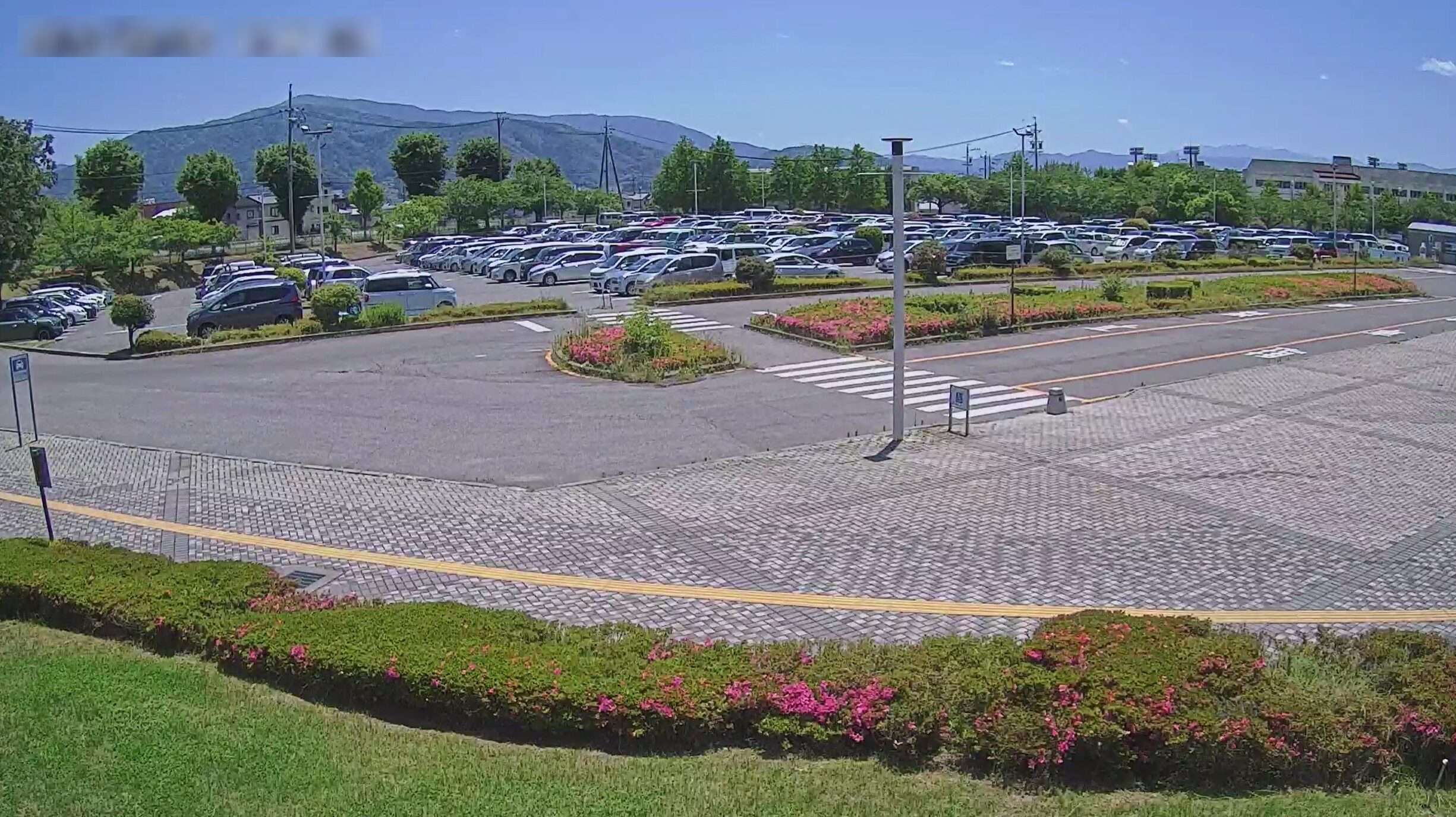 長野県松本文化会館駐車場第1ライブカメラ(長野県松本市水汲)