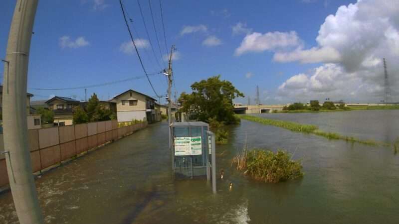 大宮川大浦町ライブカメラ(石川県金沢市大浦町) 2025年8月7日12時15分 氾濫危険水位