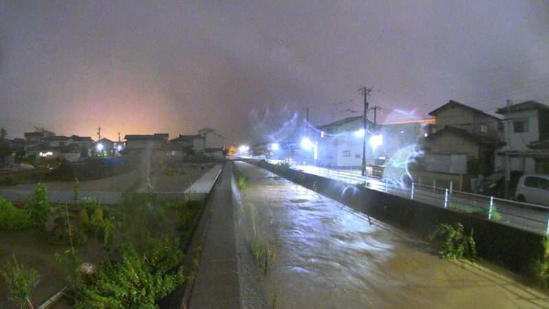 柳橋川柳橋町かがやき橋ライブカメラ(石川県金沢市柳橋町) 2025年9月20日22時25分 大雨河川増水時