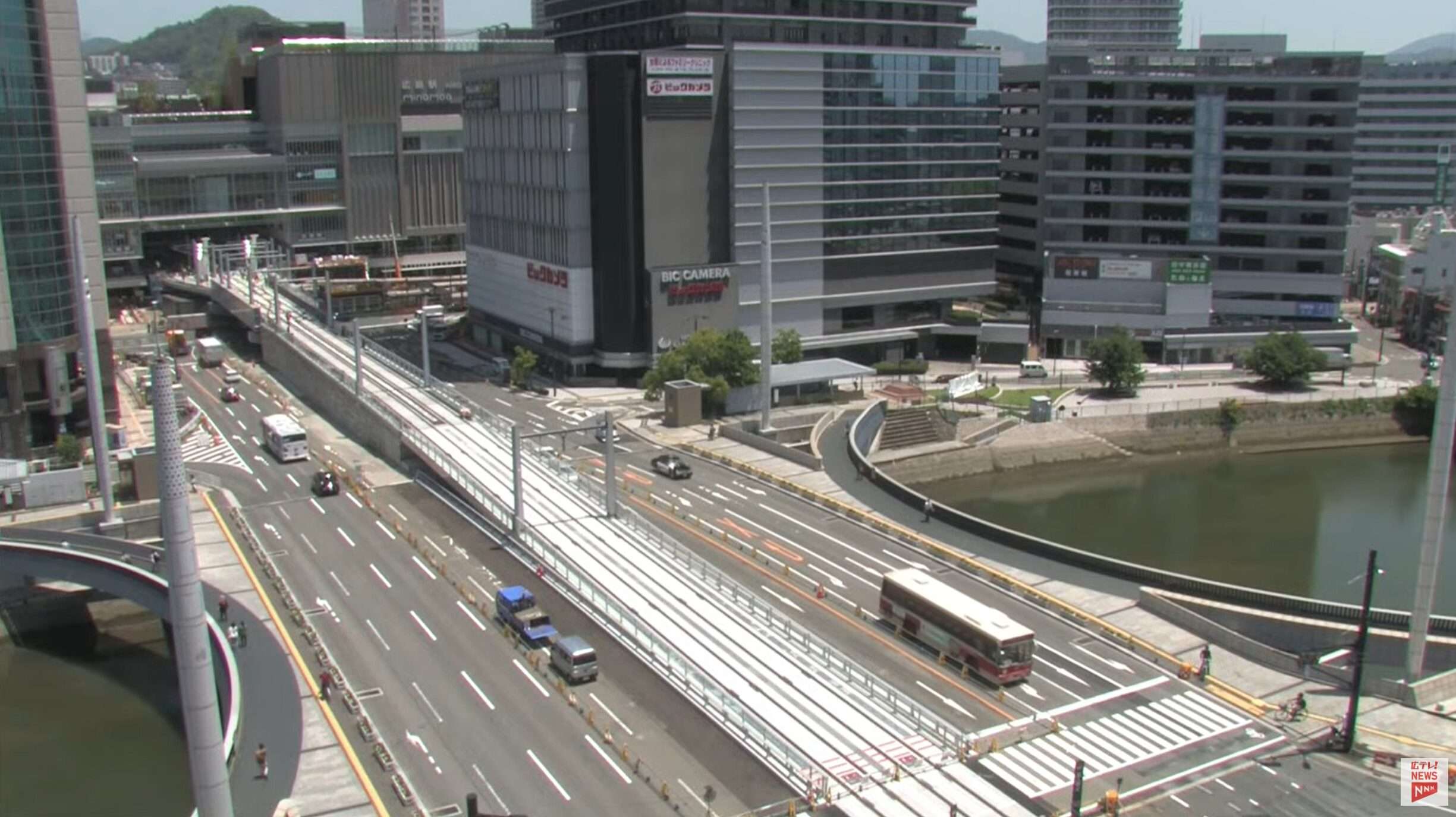 HTV広島電鉄駅前大橋線ライブカメラ(広島県広島市南区京橋町)