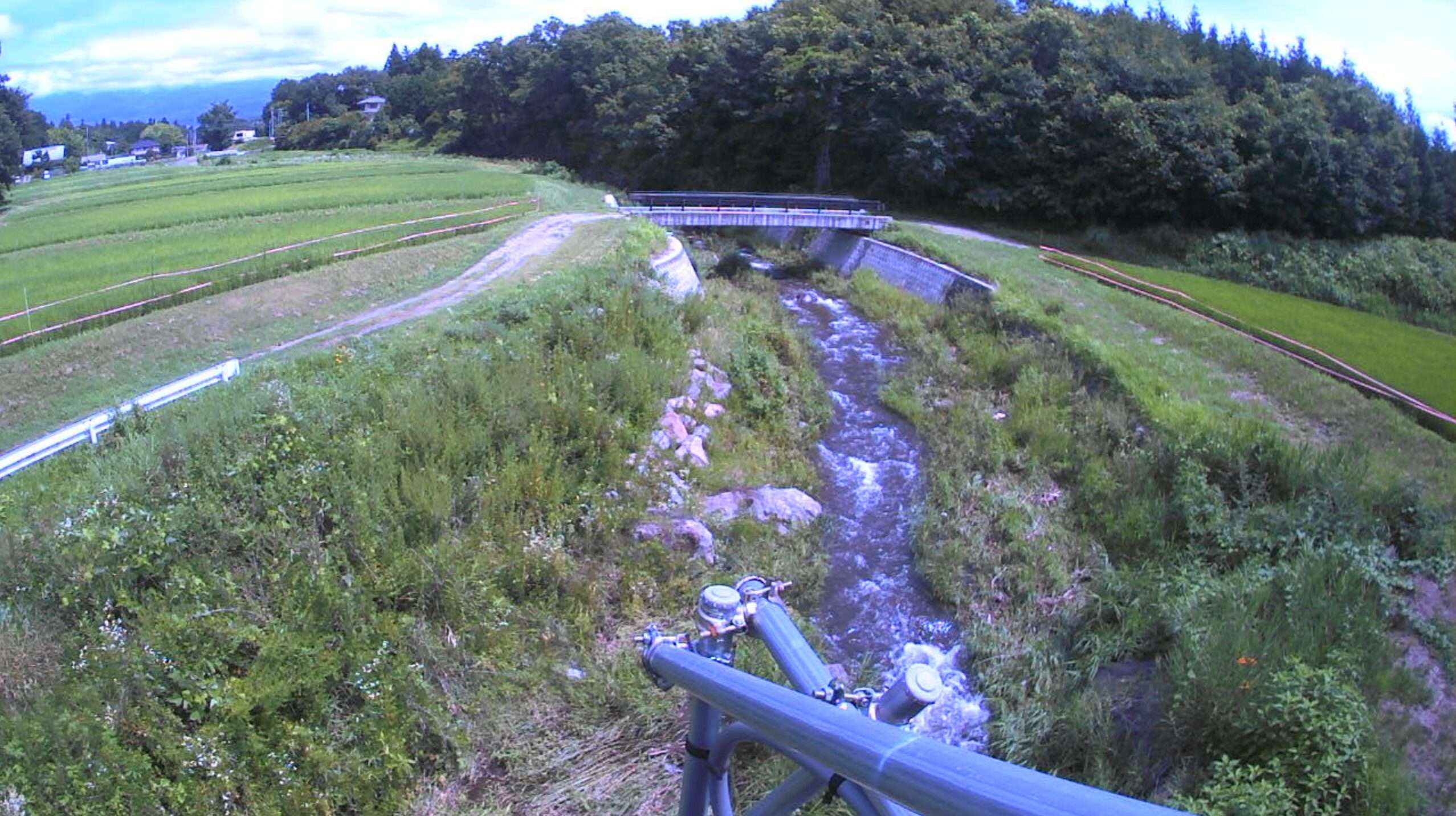 甲川上黒澤大橋ライブカメラ(山梨県北杜市高根町上黒澤)