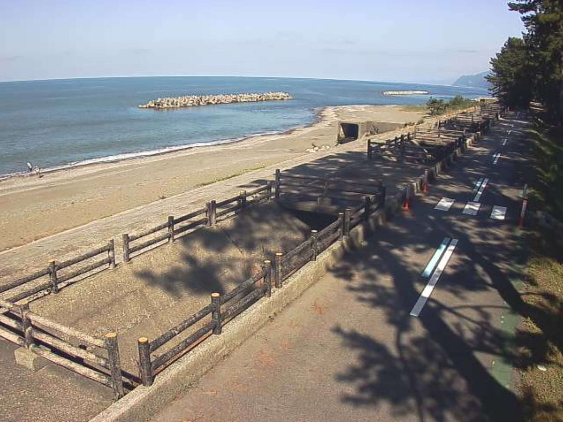 富山湾岸サイクリングコース朝日町宮崎ライブカメラ(富山県朝日町宮崎)