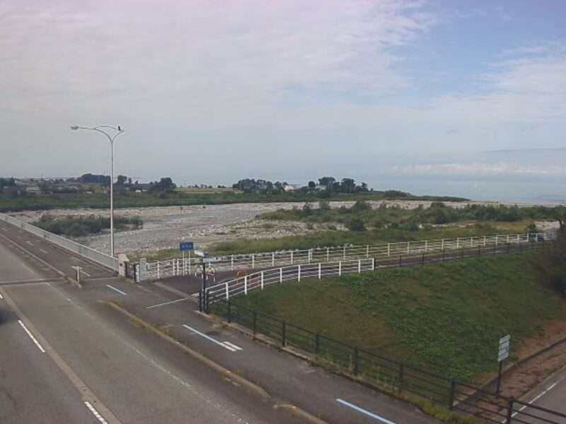 富山湾岸サイクリングコース魚津市三ケライブカメラ(富山県魚津市三ケ)