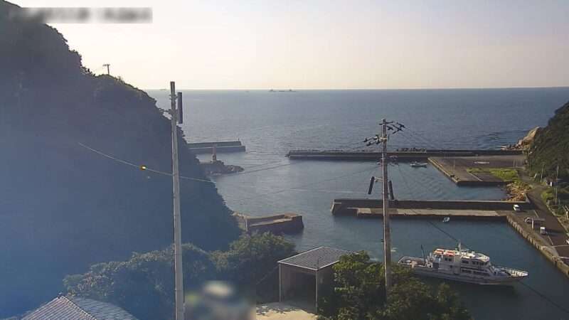 沖の島母島港ライブカメラ(高知県宿毛市沖の島町母島)