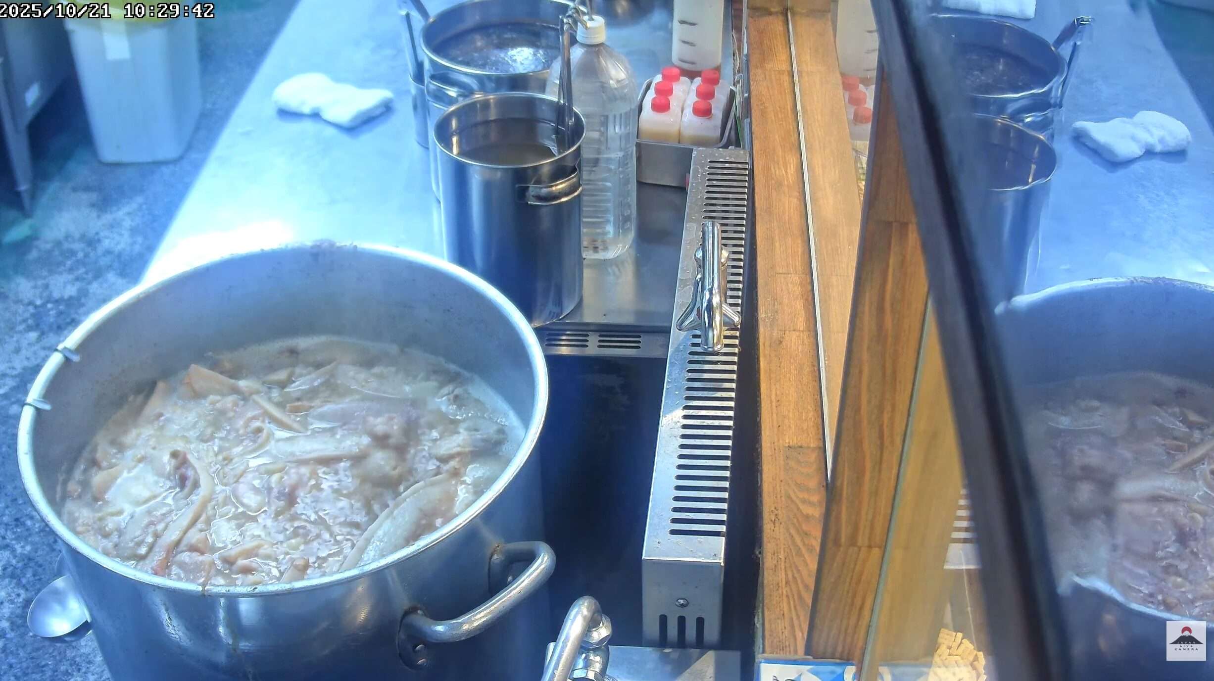 ラーメン百人力ライブカメラ(埼玉県川口市並木)