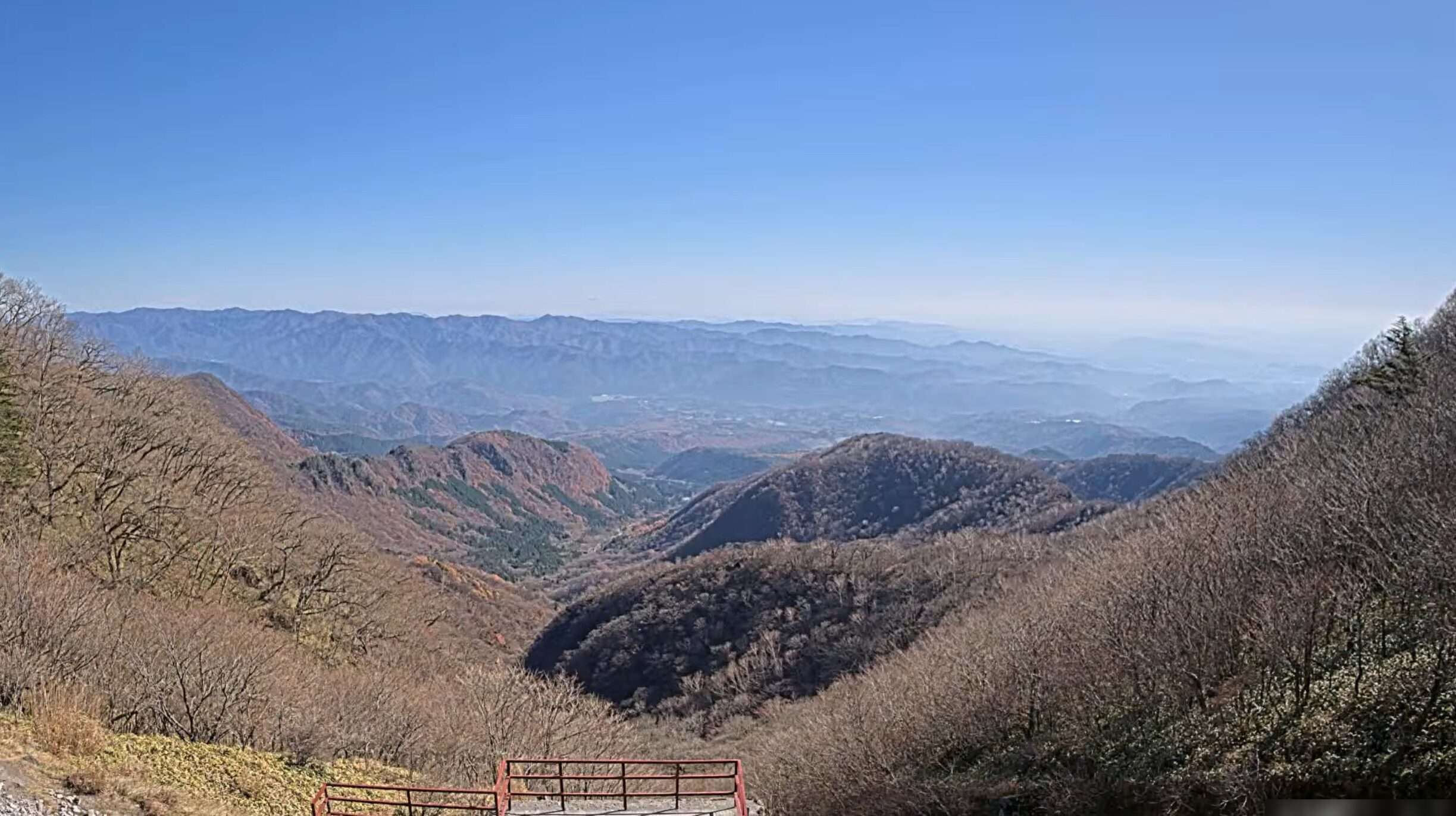 ほぼの駅AKAGIライブカメラ(群馬県前橋市富士見町赤城山)