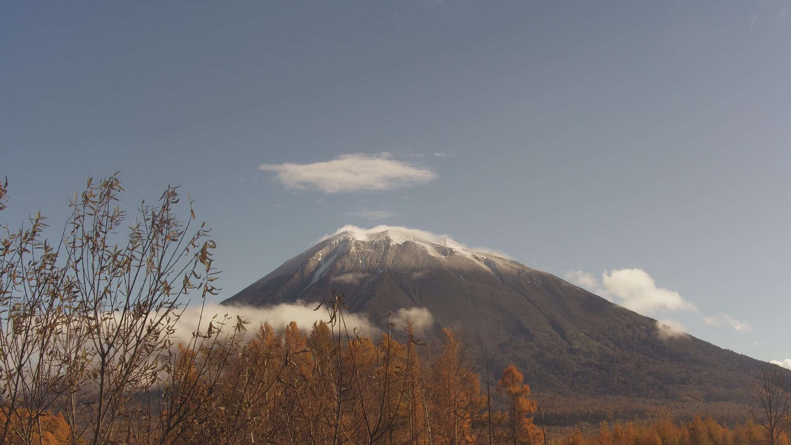 スカイニセコ羊蹄山ライブカメラ(北海道倶知安町ニセコひらふ)
