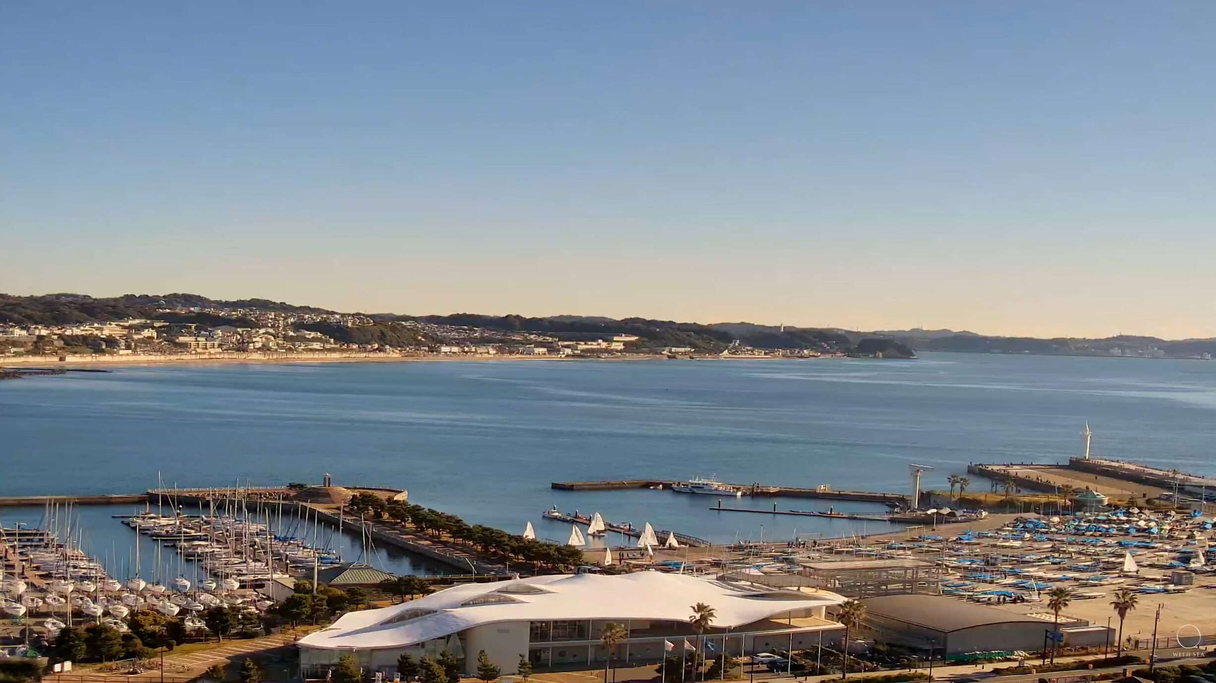 WITH SEA江の島ライブカメラ(神奈川県藤沢市江の島)
