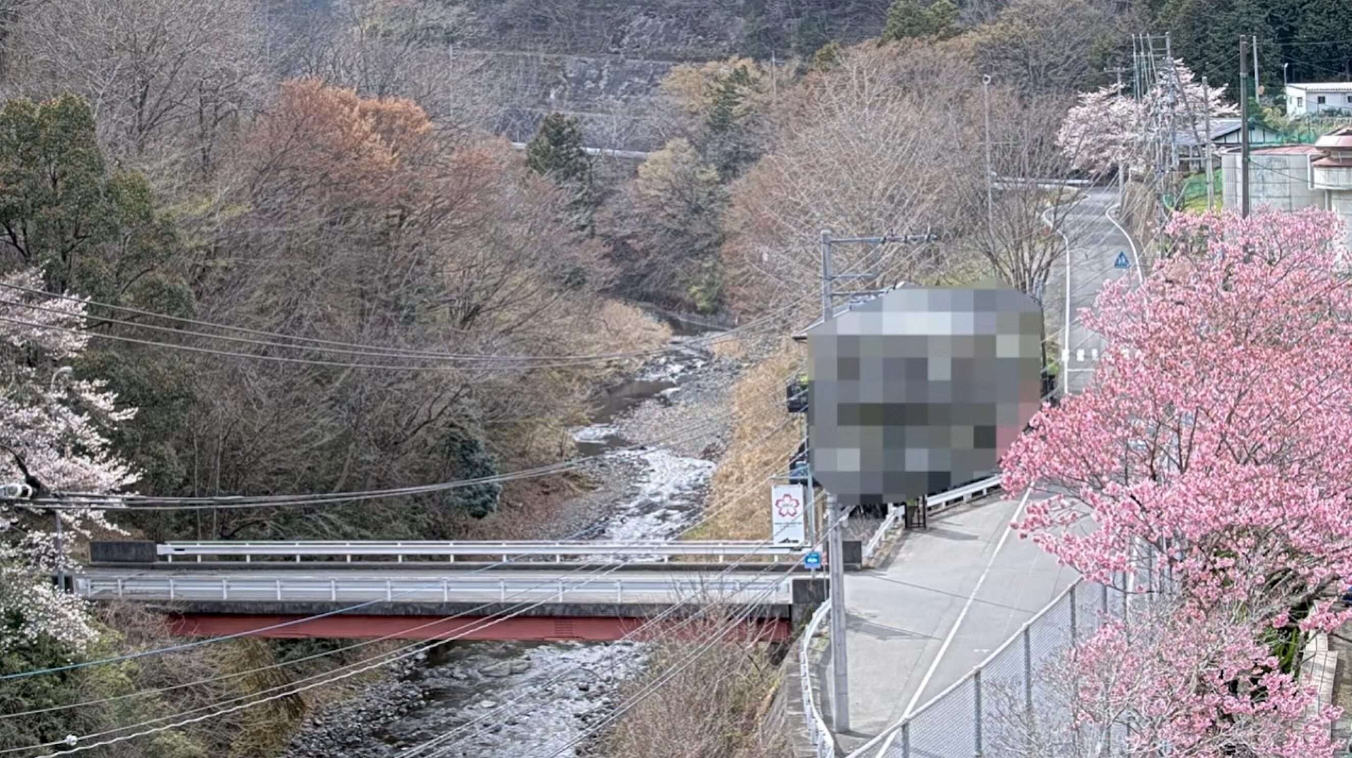 山梨県道35号四日市場上野原線秋山地区ライブカメラ(山梨県上野原市秋山)