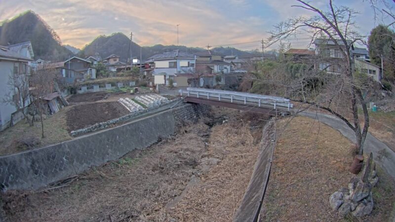 栗山川森下橋ライブカメラ(群馬県下仁田町吉崎)