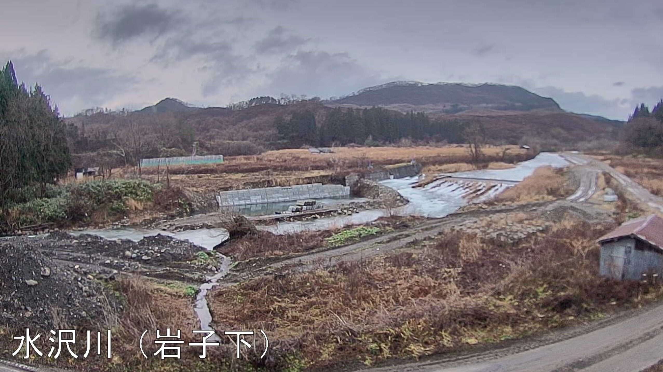 水沢川岩子下ライブカメラ(秋田県八峰町峰浜目名潟)