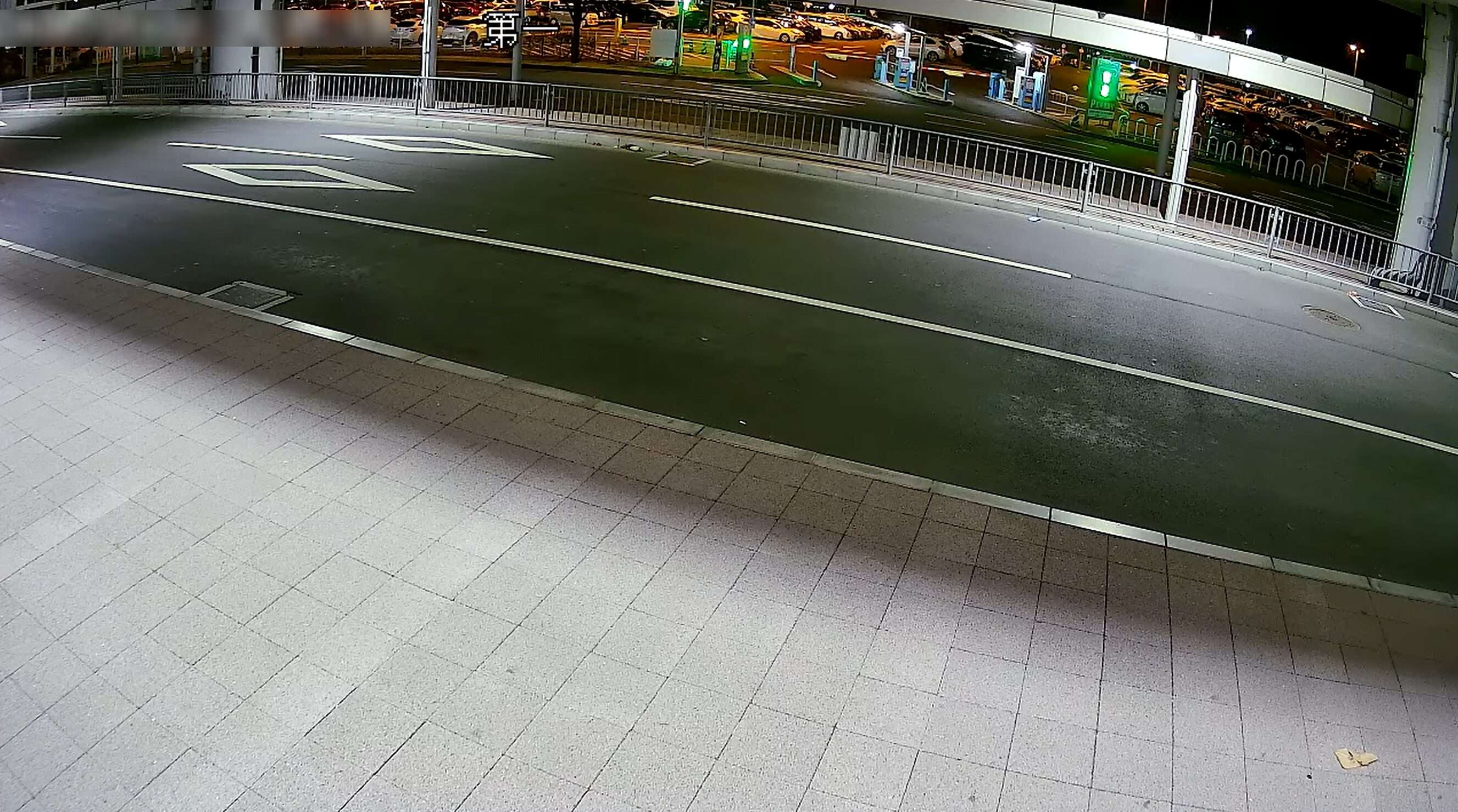 神戸空港第1ターミナルタクシー乗り場ライブカメラ(兵庫県神戸市中央区神戸空港)