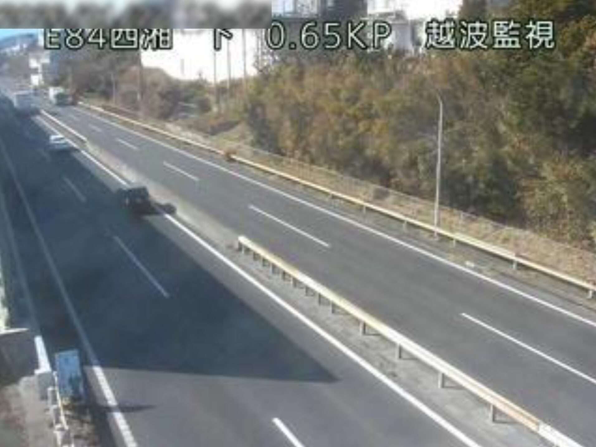 西湘バイパス西湘二宮インターチェンジ付近ライブカメラ(神奈川県二宮町山西)