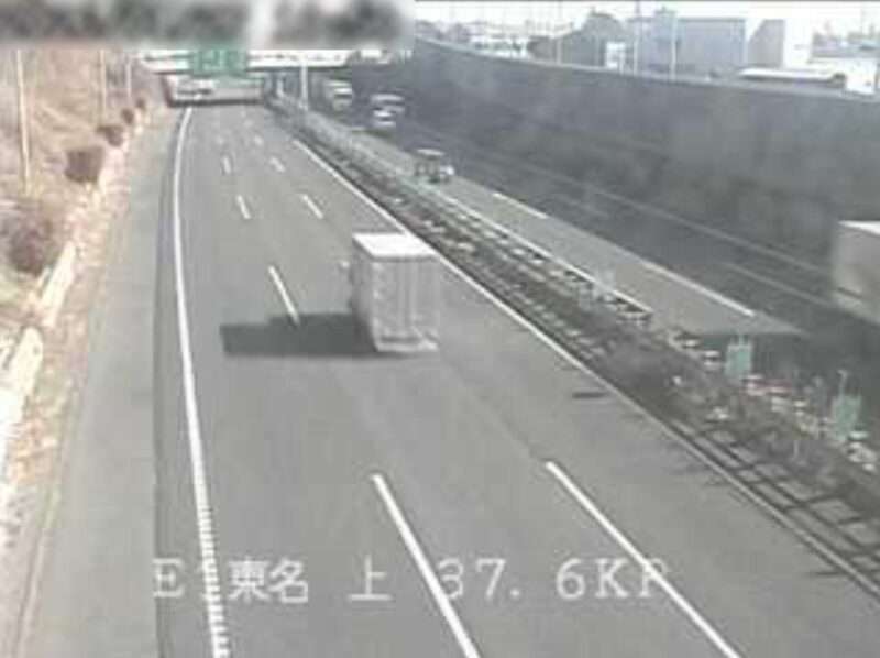 東名高速道路伊勢原ジャンクション付近ライブカメラ(神奈川県厚木市愛甲西)