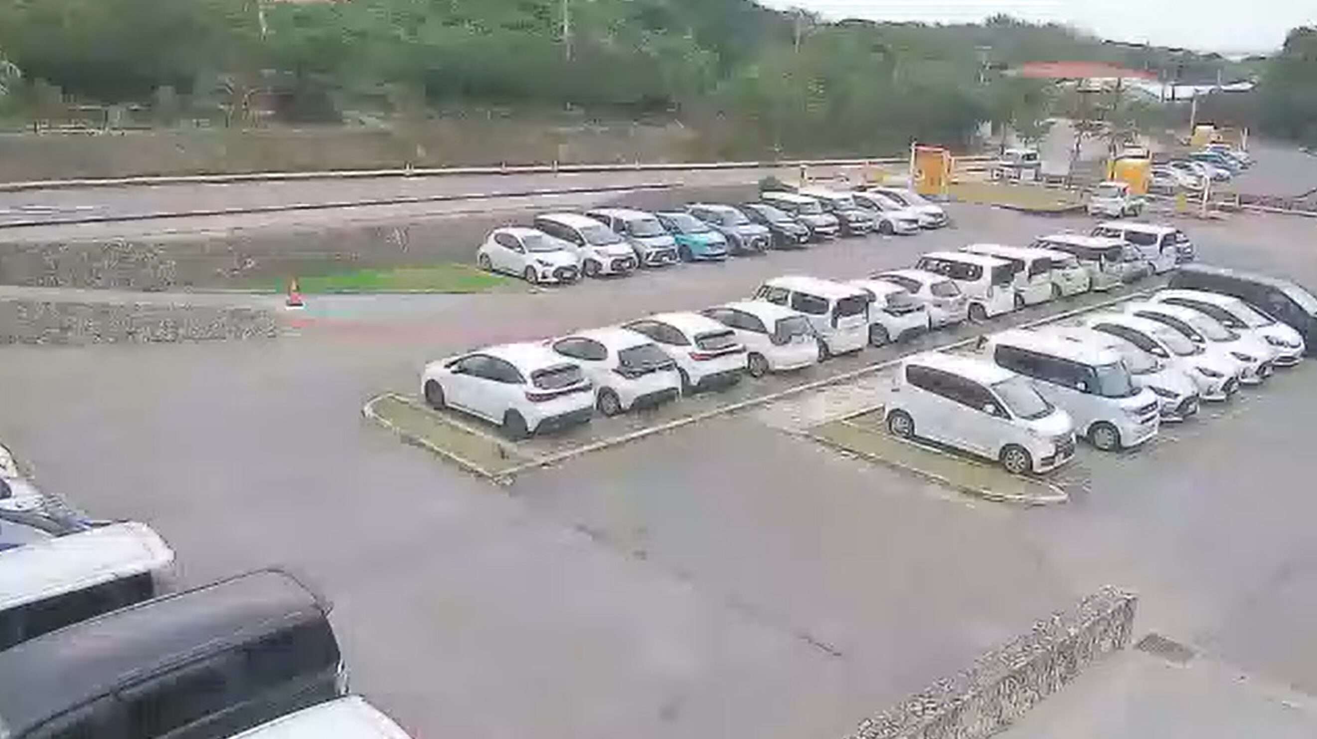 川平公園駐車場ライブカメラ(沖縄県石垣市川平)