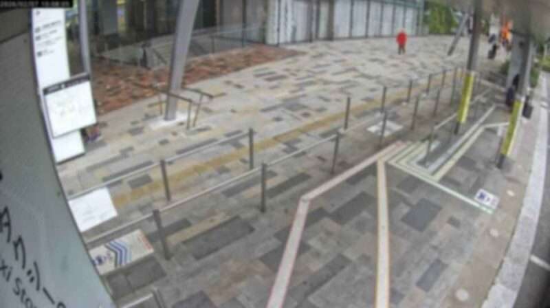 東京駅八重洲口前タクシー乗り場後方ライブカメラ(東京都千代田区丸の内)