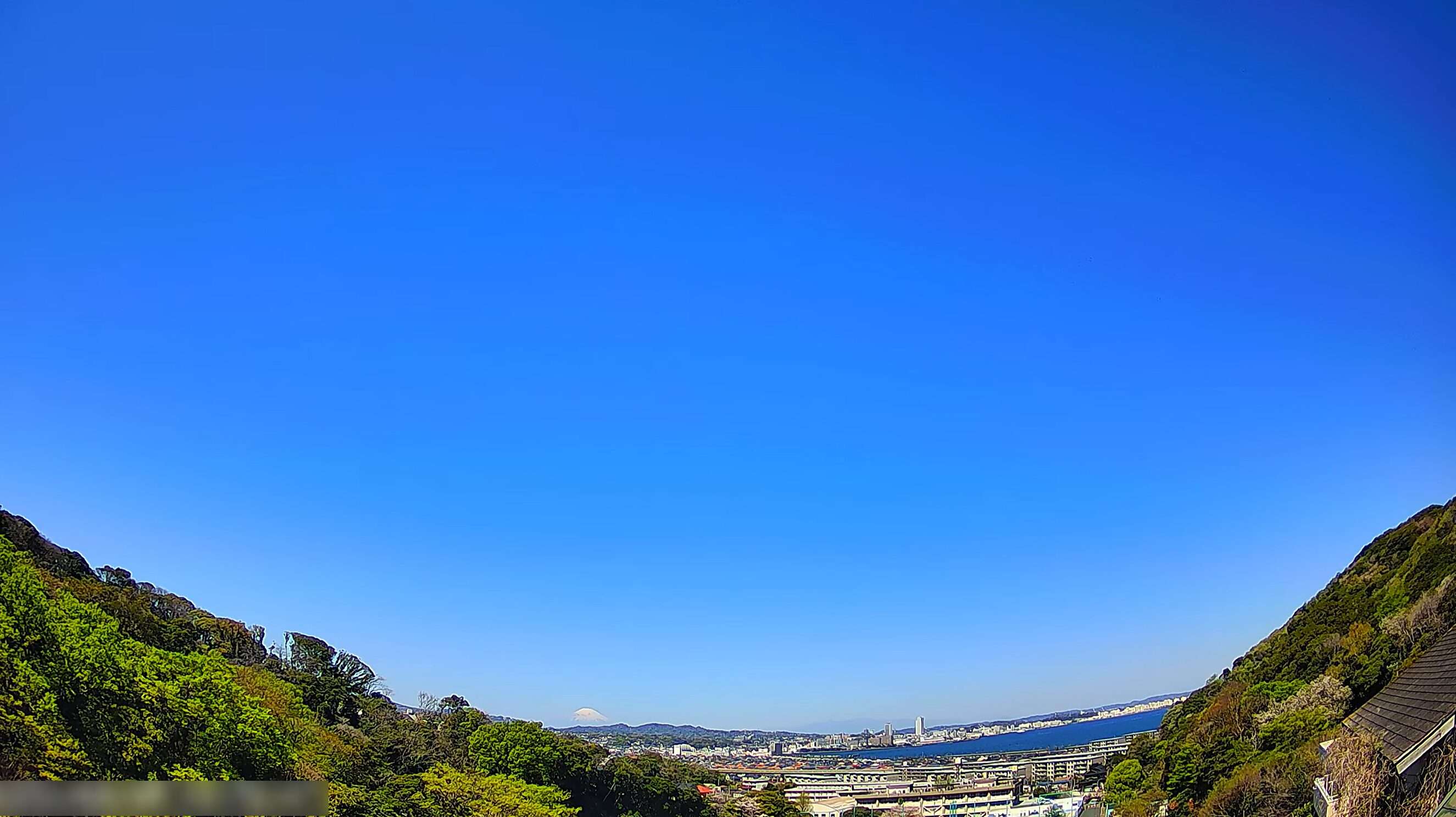 寒雷雨横須賀ライブカメラ(神奈川県横須賀市)