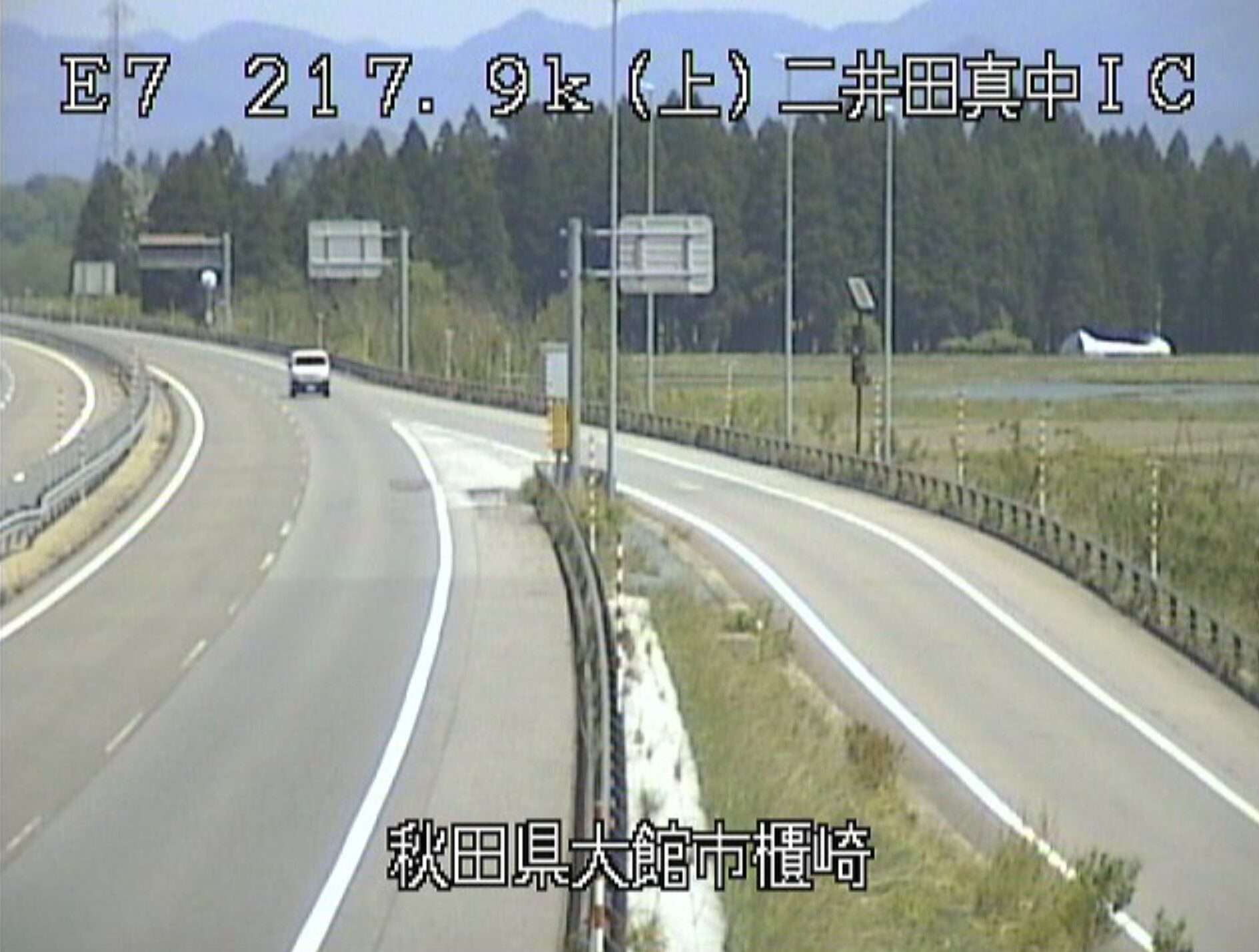 秋田自動車道二井田真中インターチェンジライブカメラ(秋田県大館市櫃崎)