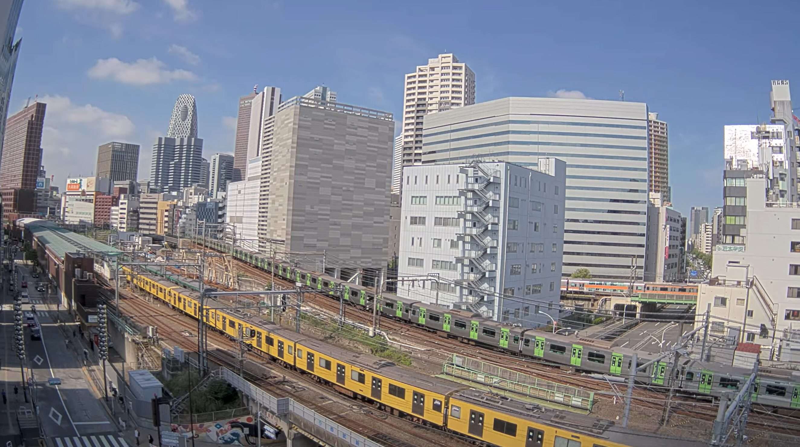 カキカラ新宿鉄道ライブカメラ(東京都新宿区百人町)