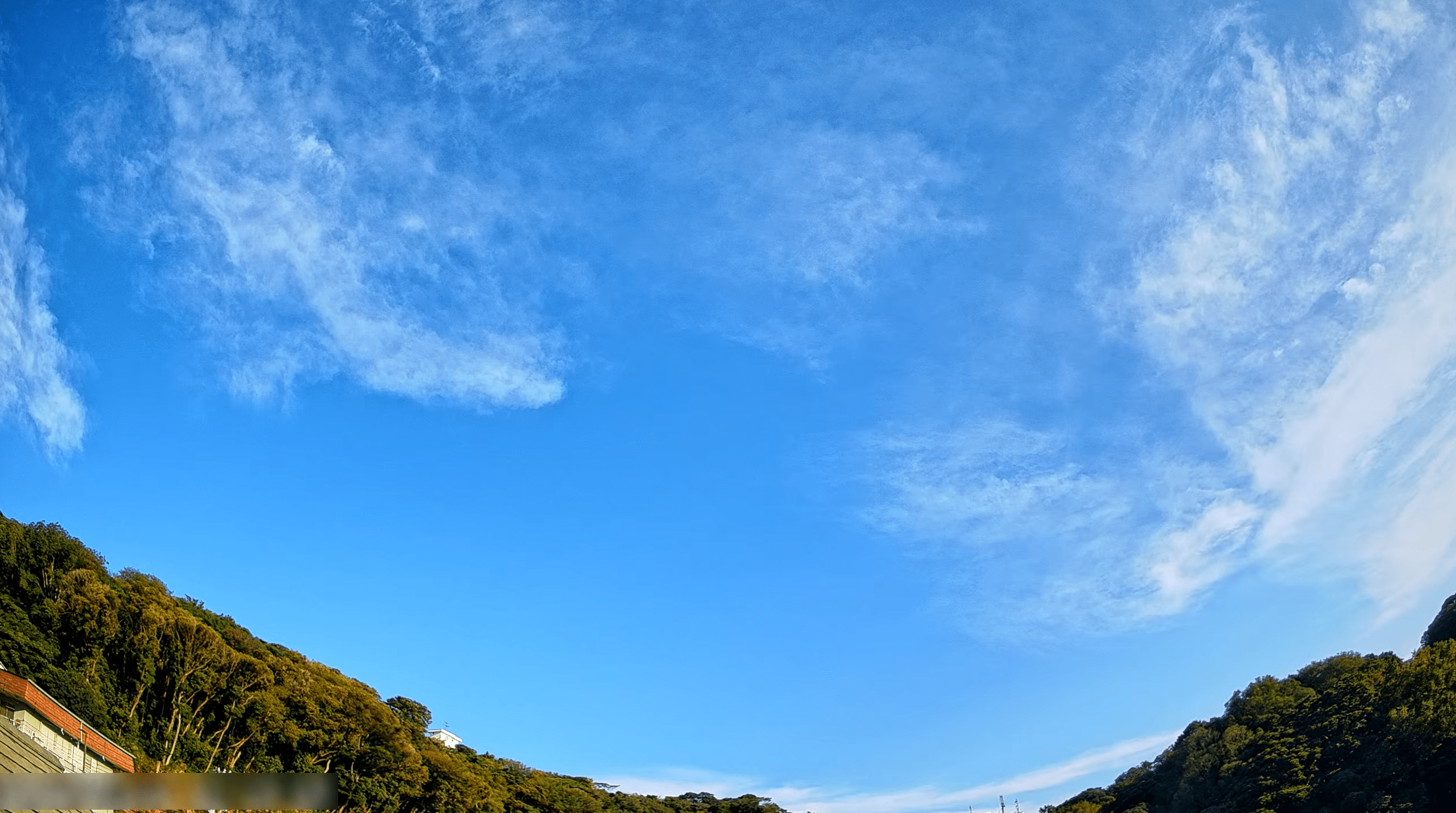寒雷雨横須賀南東上空ライブカメラ(神奈川県横須賀市)