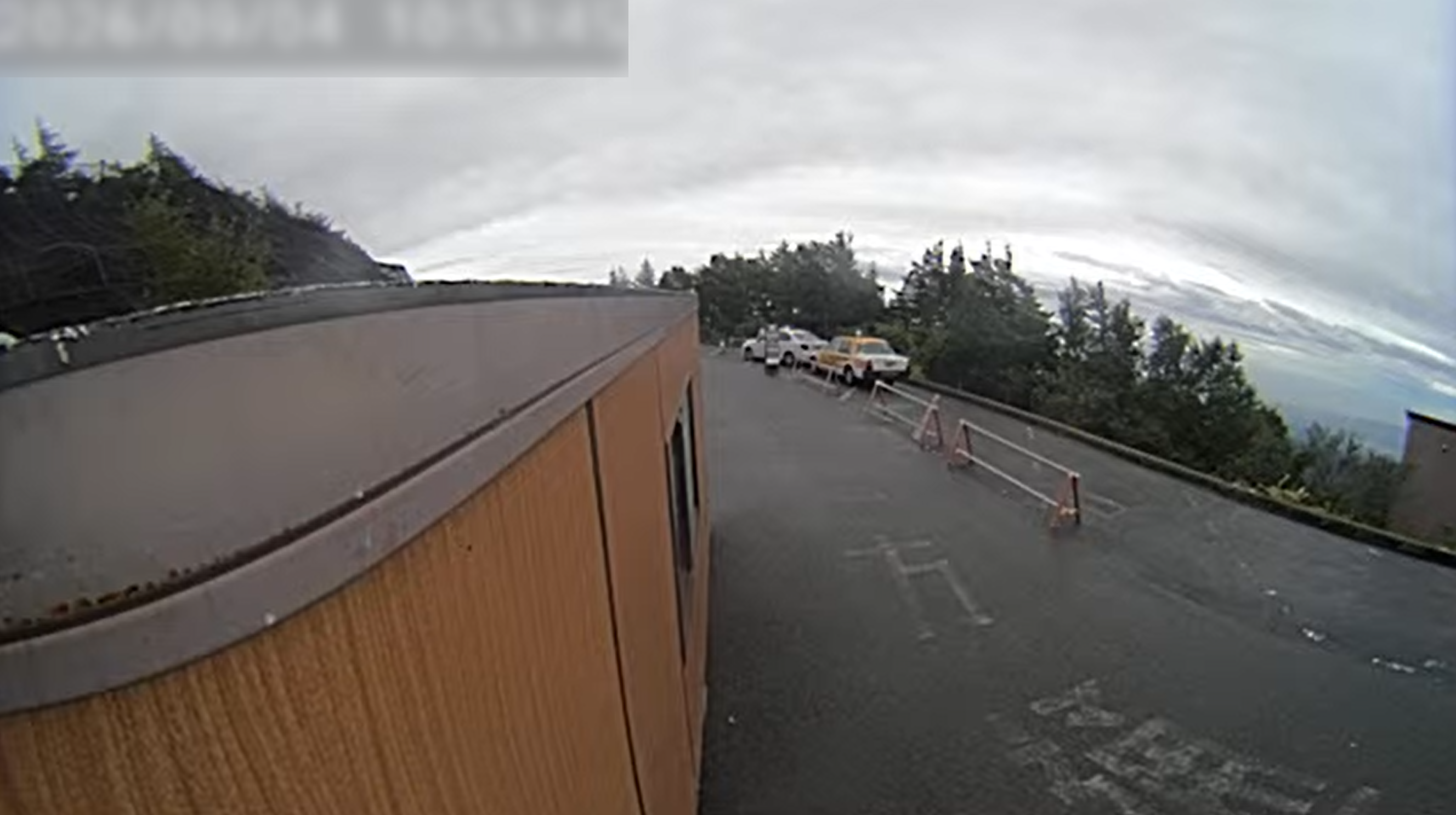 富士山富士宮口シャトルタクシー五合目タクシー乗降場ライブカメラ(静岡県富士宮市粟倉)