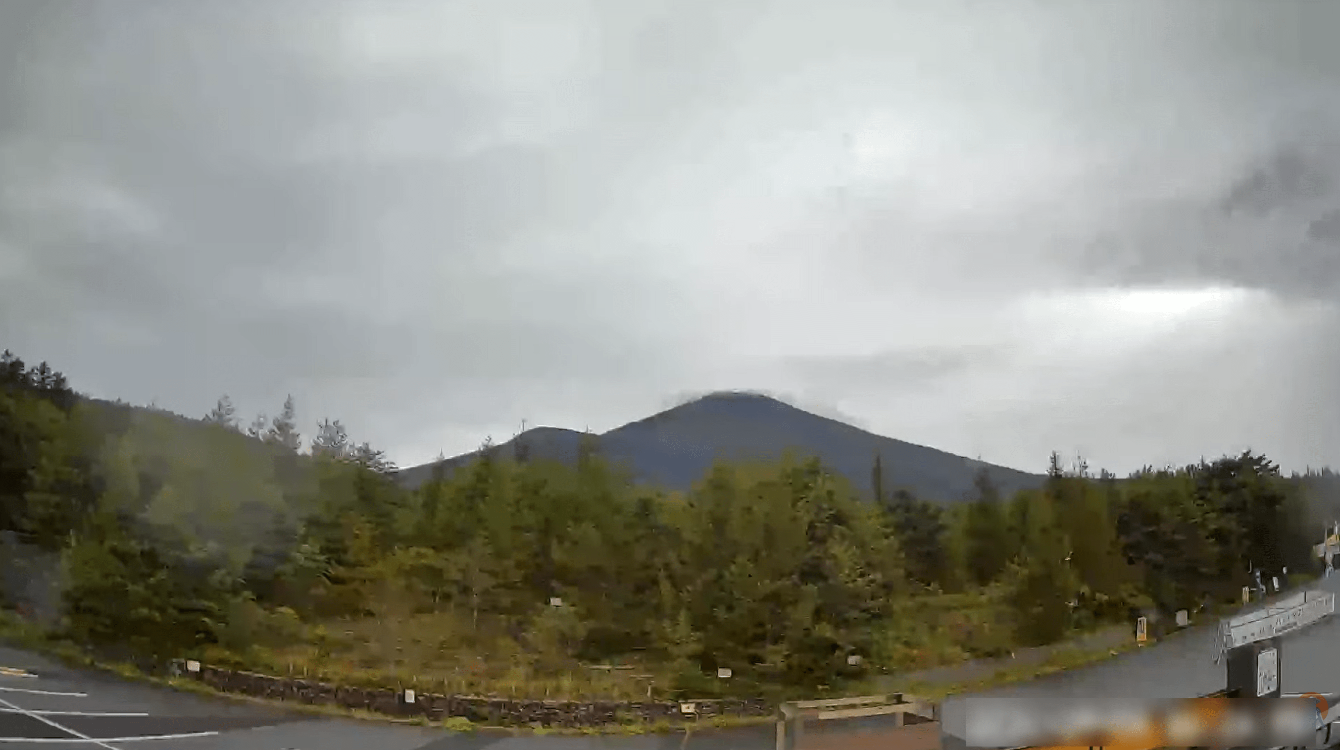 イマフジ富士山御殿場口新五合目ライブカメラ(静岡県御殿場市中畑)
