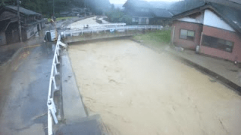 飯山川白瀬町ライブカメラ(石川県羽咋市白瀬町) 2026年8月27日10時51分 大雨増水